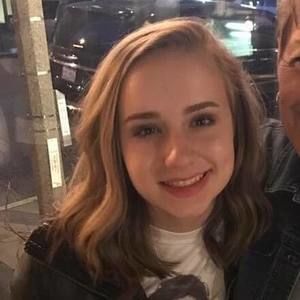 Meet your Posher, Isabel